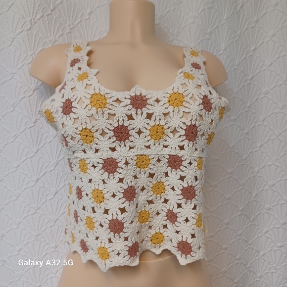 new in Tops - New In Women Size S/m Crochet Floral Women Top - White, Yellow, Brown